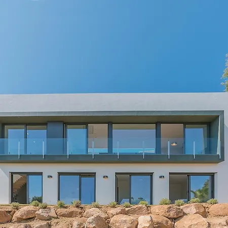 Rubi Holiday home *