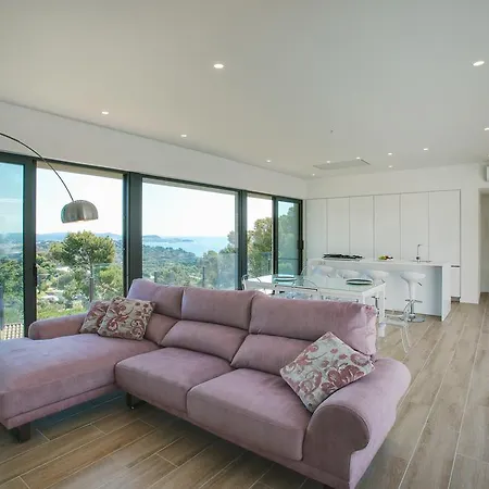 Rubi Holiday home