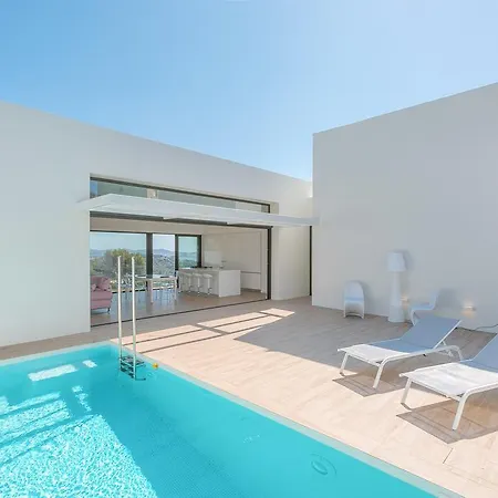 Rubi Holiday home *